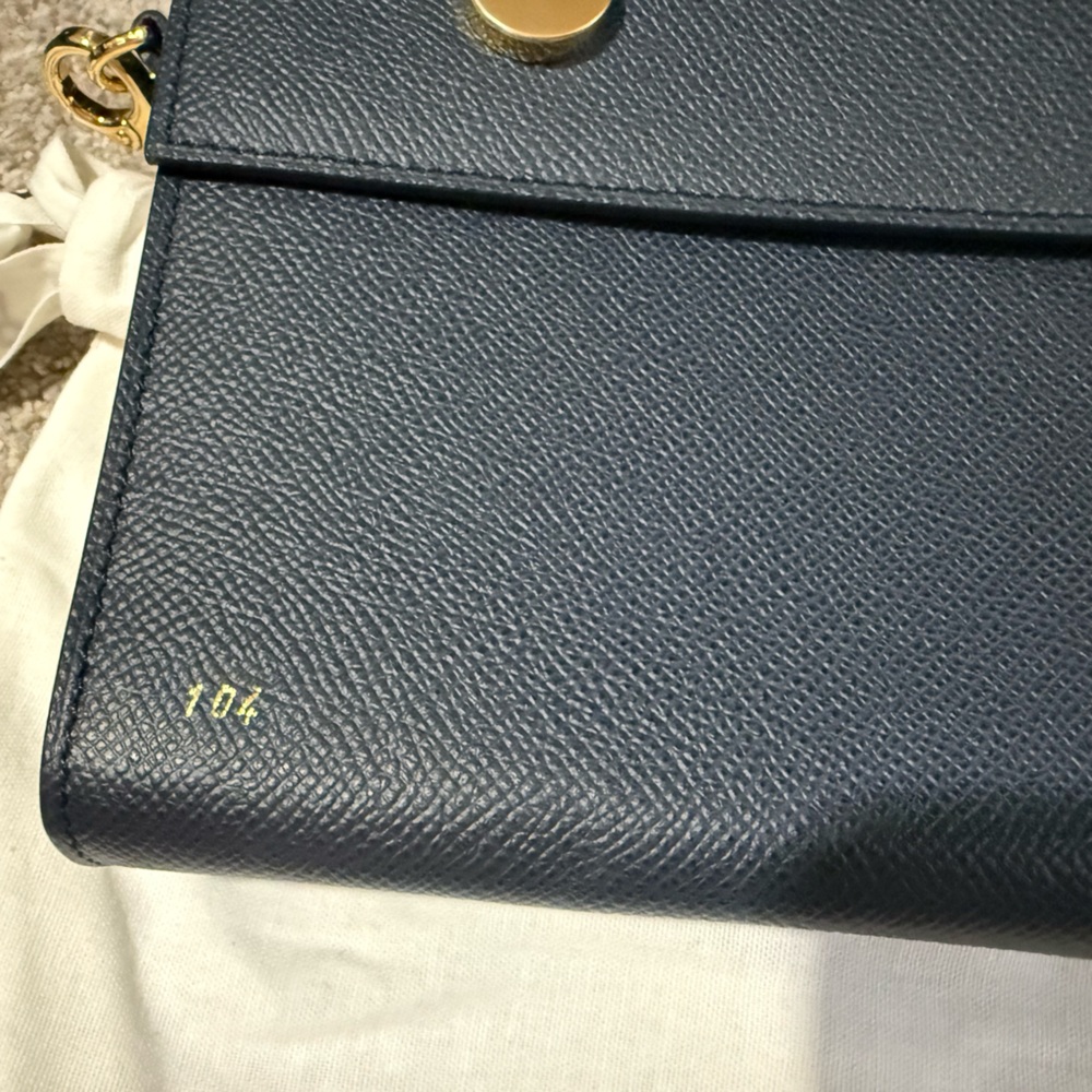 RSVP Golden Eyes bag in grained navy - Picture 2 of 8